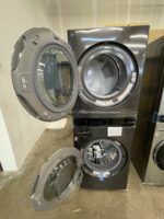 Single Unit Front Load LG WashTower with Center Control 4.5 cu. ft. Washer and 7.4 cu. ft. Electric Dryer - Image 3