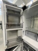 Bespoke 4-Door Flex with Beverage Center in Fingerprint Resistant Stainless Steel - Image 3