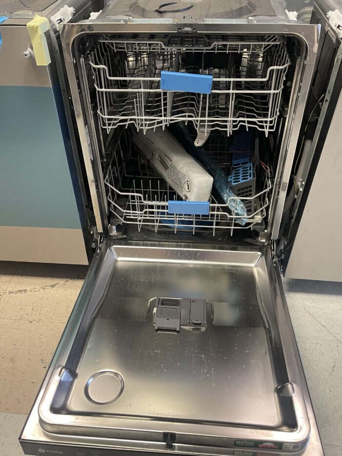 GE Profile 24 in Smart Built-In Top Control Fingerprint Resistant Stainless Dishwasher w/ Microban Technology, 44 dBA - Image 2