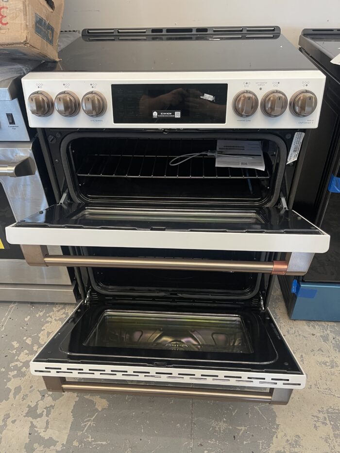 Cafe 30 in. 4 Burner Element Smart Slide-In Double Oven Induction Range with Convection in Matte White, Fingerprint Resistant - Image 2