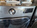 LG 5.2 Frond load washer & GAS dryer 9.0cu   turbowash and turbosteam technology - Image 6